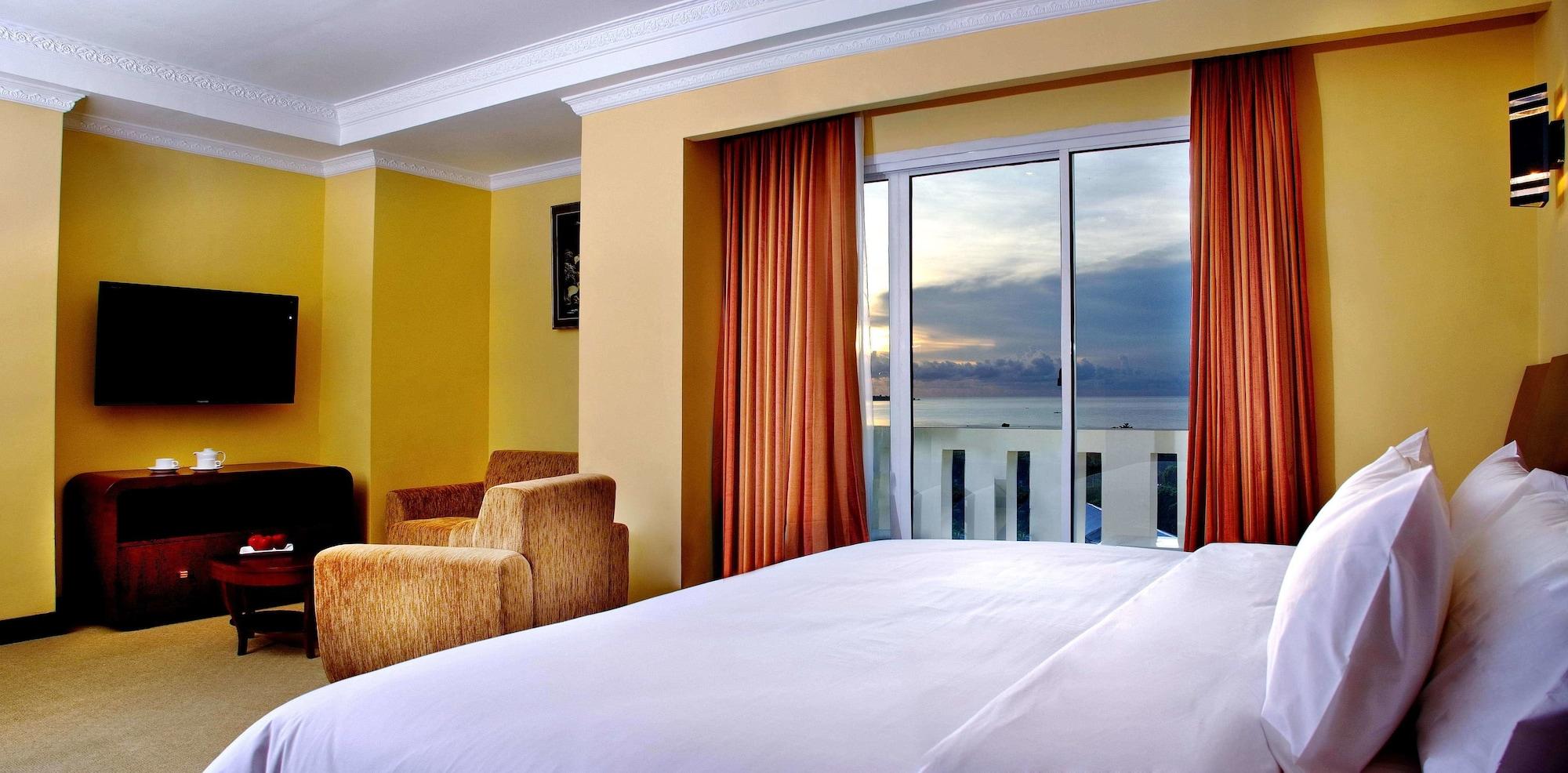 Aston Niu Manokwari Hotel & Conference Center Exterior photo