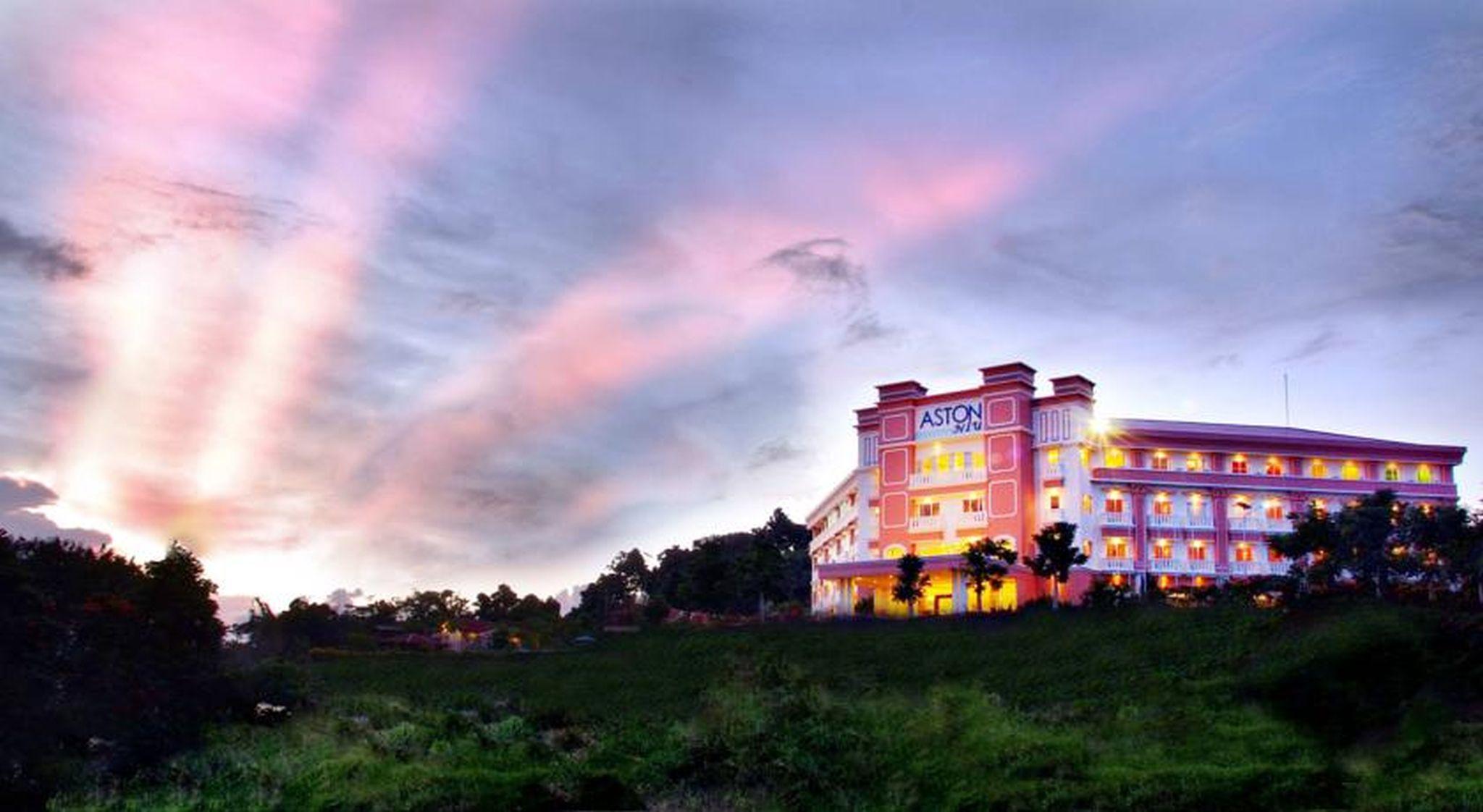 Aston Niu Manokwari Hotel & Conference Center Exterior photo