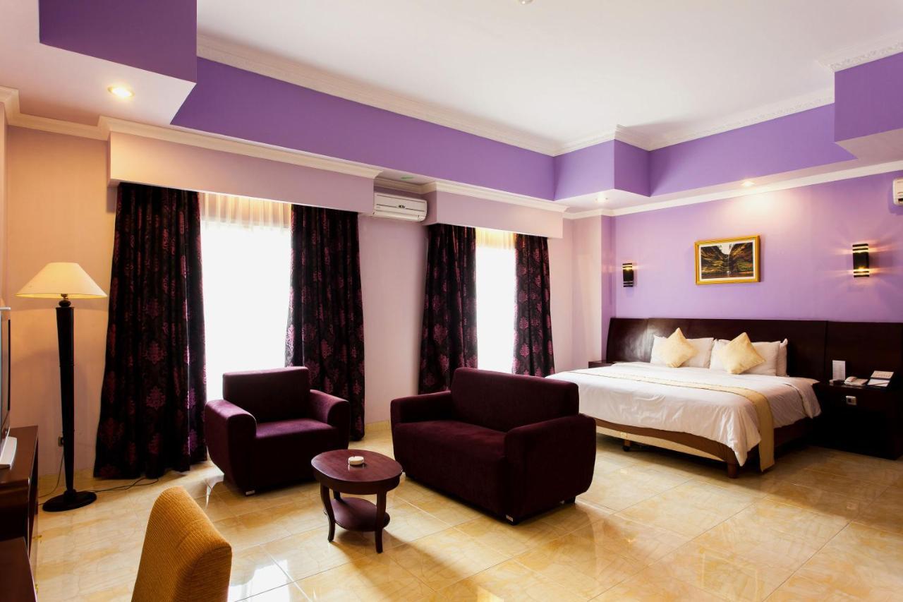 Aston Niu Manokwari Hotel & Conference Center Exterior photo