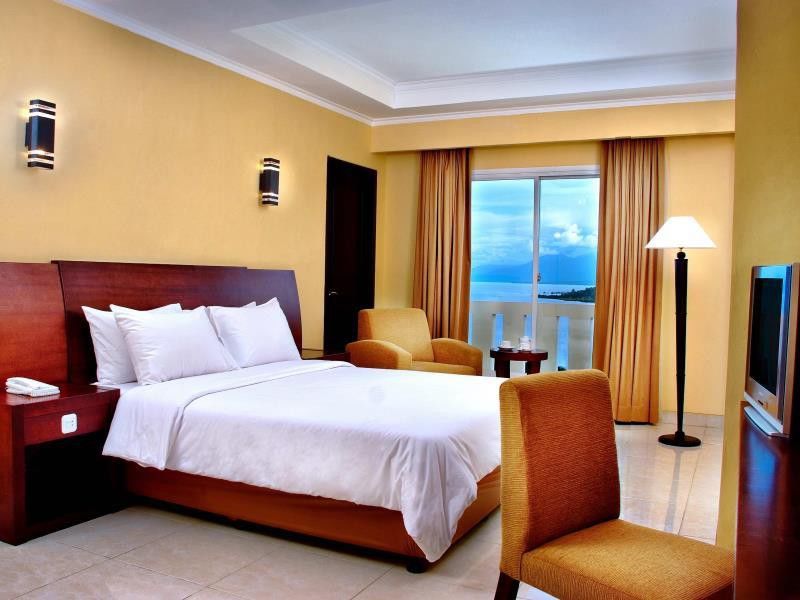 Aston Niu Manokwari Hotel & Conference Center Exterior photo