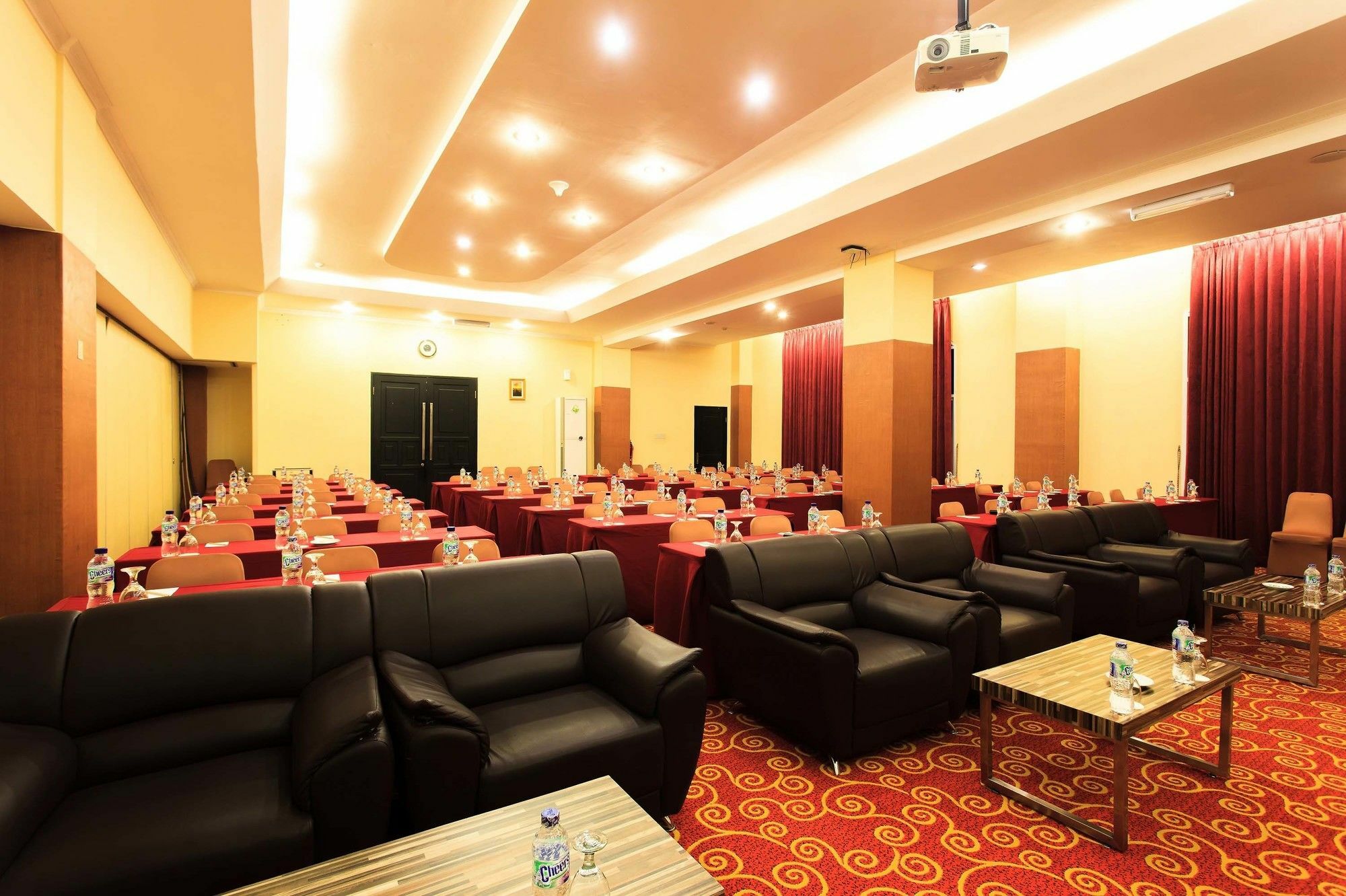 Aston Niu Manokwari Hotel & Conference Center Exterior photo